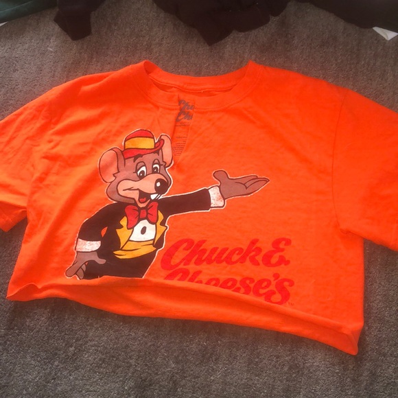 Chuckee Cheese crop top - Picture 1 of 4